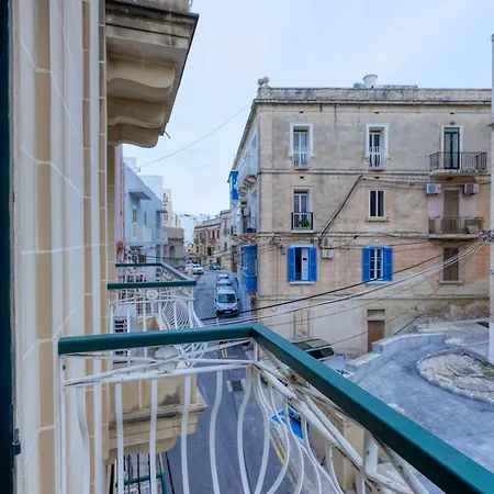 A Lovely 2br Just Off Spinola Bay By 360 Estates Apartmán