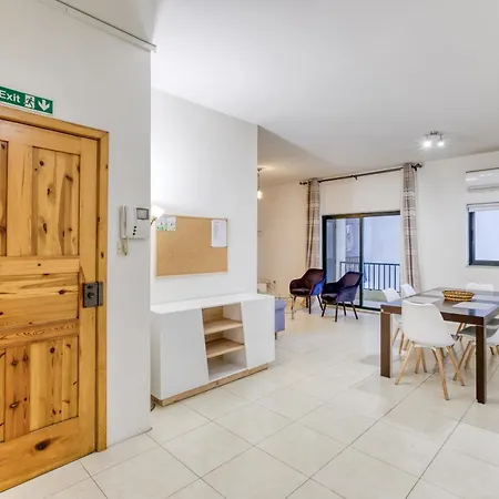 A Lovely 2br Just Off Spinola Bay By 360 Estates Apartmán *