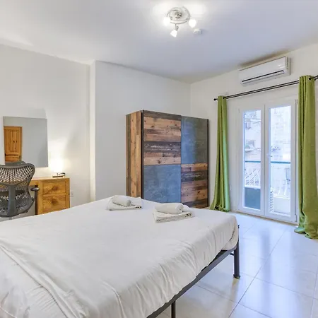 A Lovely 2br Just Off Spinola Bay By 360 Estates * Saint Julian's