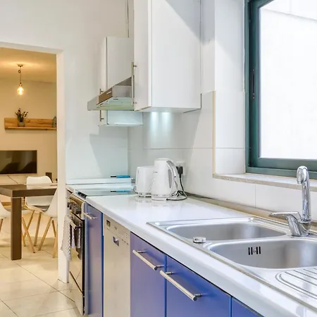 A Lovely 2br Just Off Spinola Bay By 360 Estates * Saint Julian's