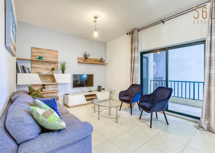 A Lovely 2br Just Off Spinola Bay By 360 Estates St. Julian's