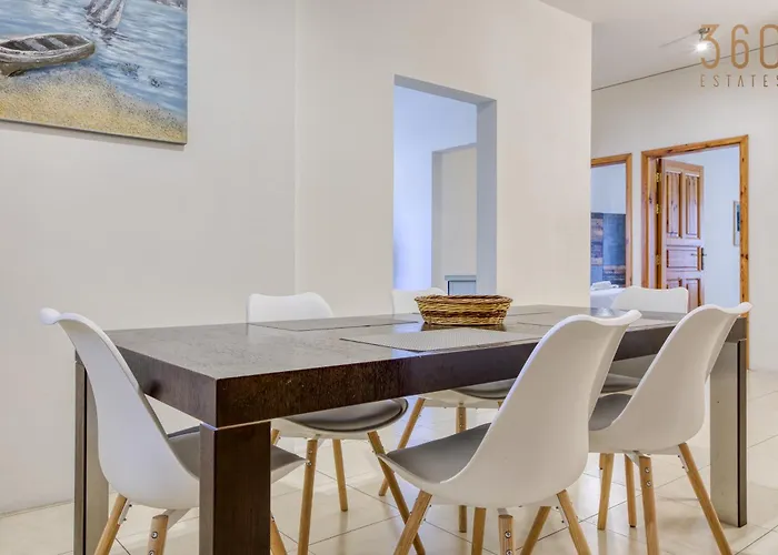 A Lovely 2br Just Off Spinola Bay By 360 Estates Apartament *