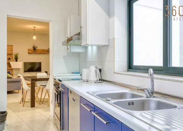 A Lovely 2br Just Off Spinola Bay By 360 Estates * St. Julian's