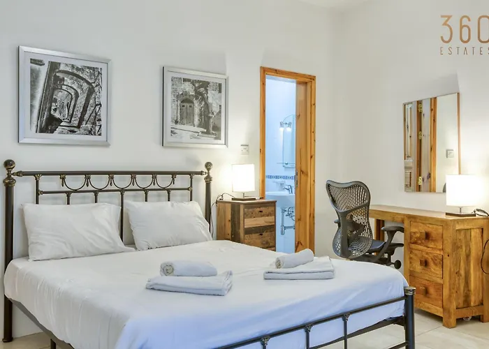 Apartament A Lovely 2br Just Off Spinola Bay By 360 Estates